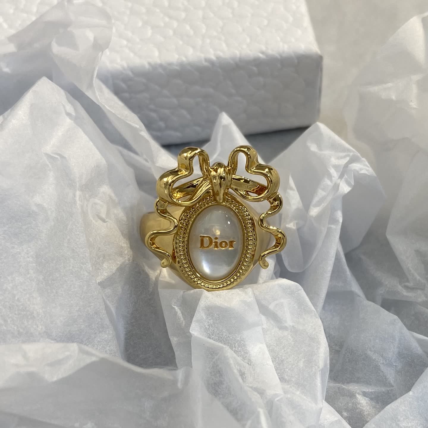 Dior Ring with Bow and Pearl Design Dior Ring with Bow and Pearl Design