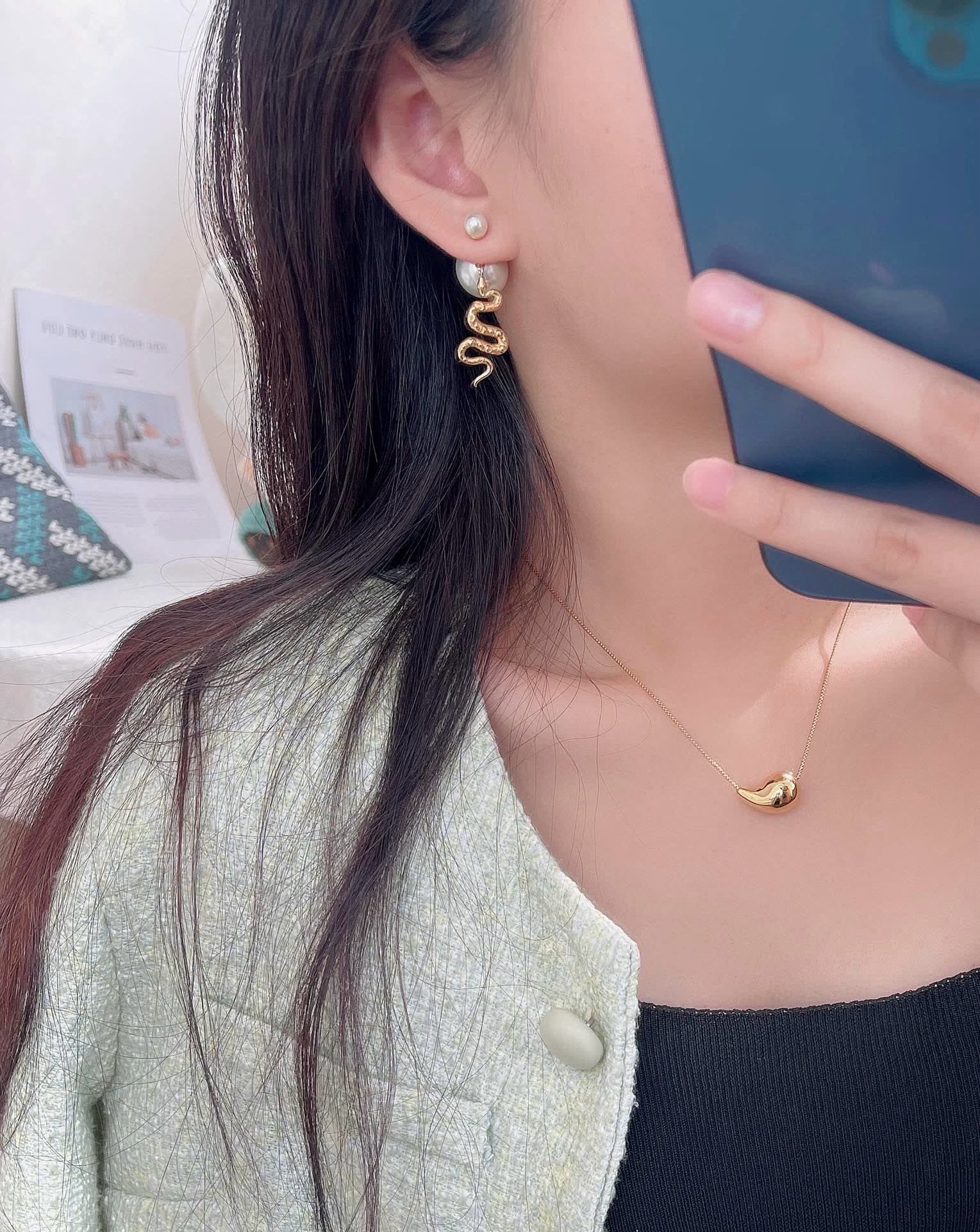 Dior Gold Snake Pearl Earrings Dior Gold Snake Pearl Earrings