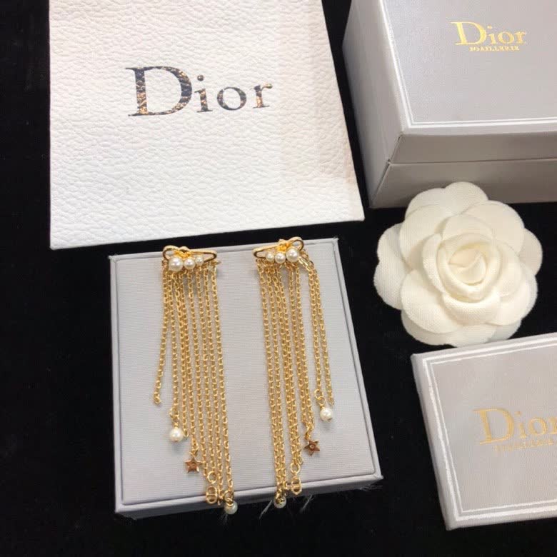 Dior Gold-Tone Pearl Tassel Earrings