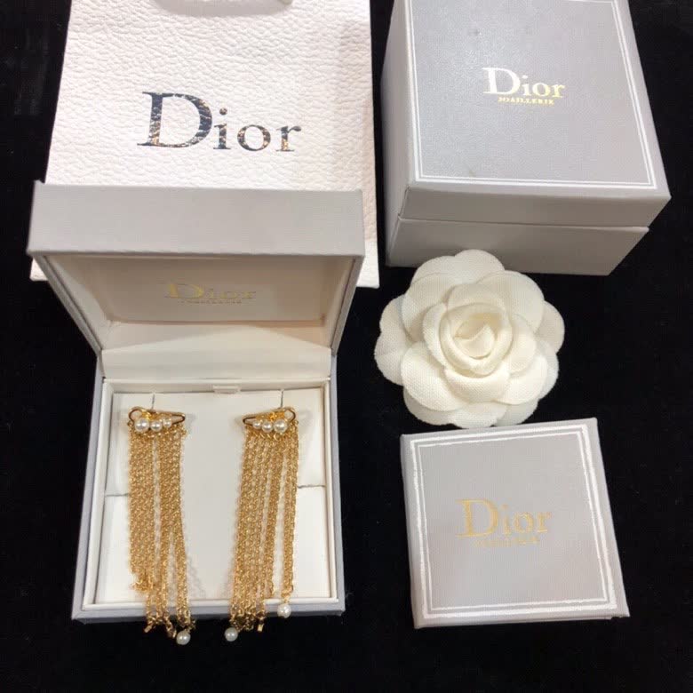 Dior Gold-Tone Pearl Tassel Earrings