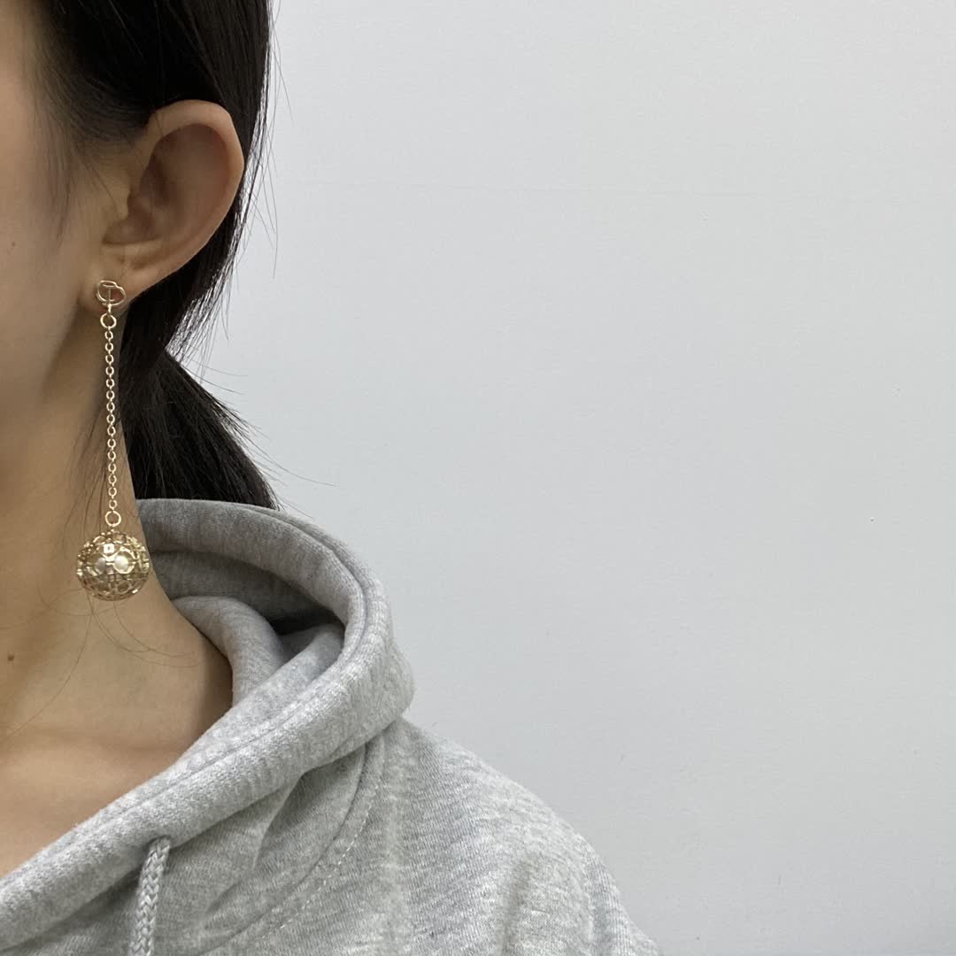 Dior Gold-Tone Filigree Drop Earrings Dior Gold-Tone Filigree Drop Earrings
