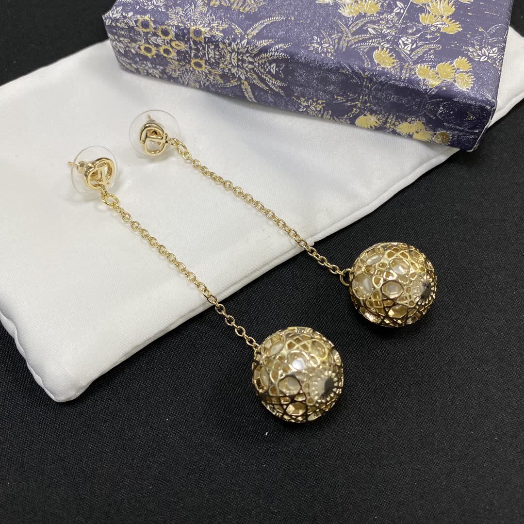 Dior Gold-Tone Filigree Drop Earrings