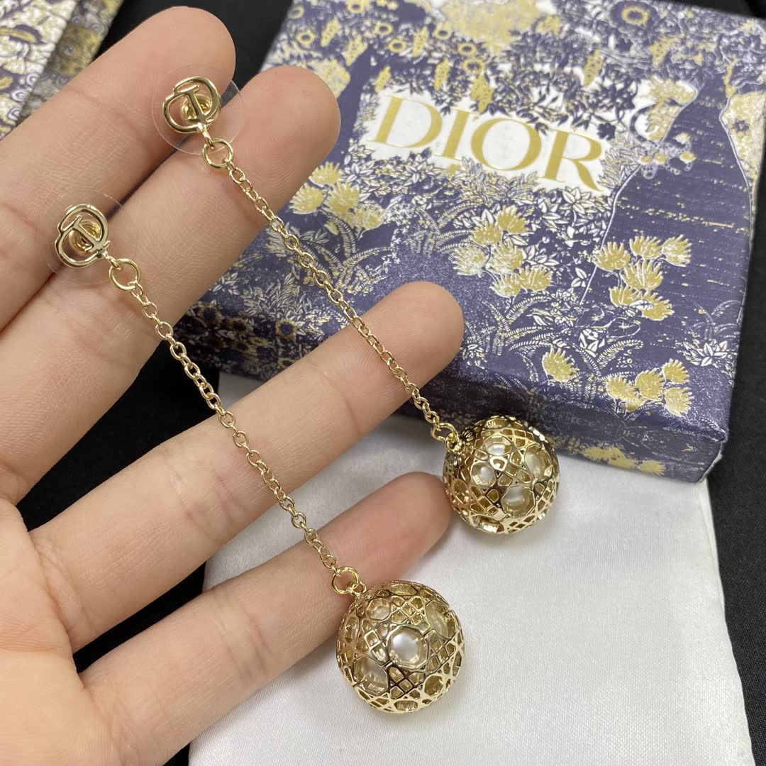Dior Gold-Tone Filigree Drop Earrings