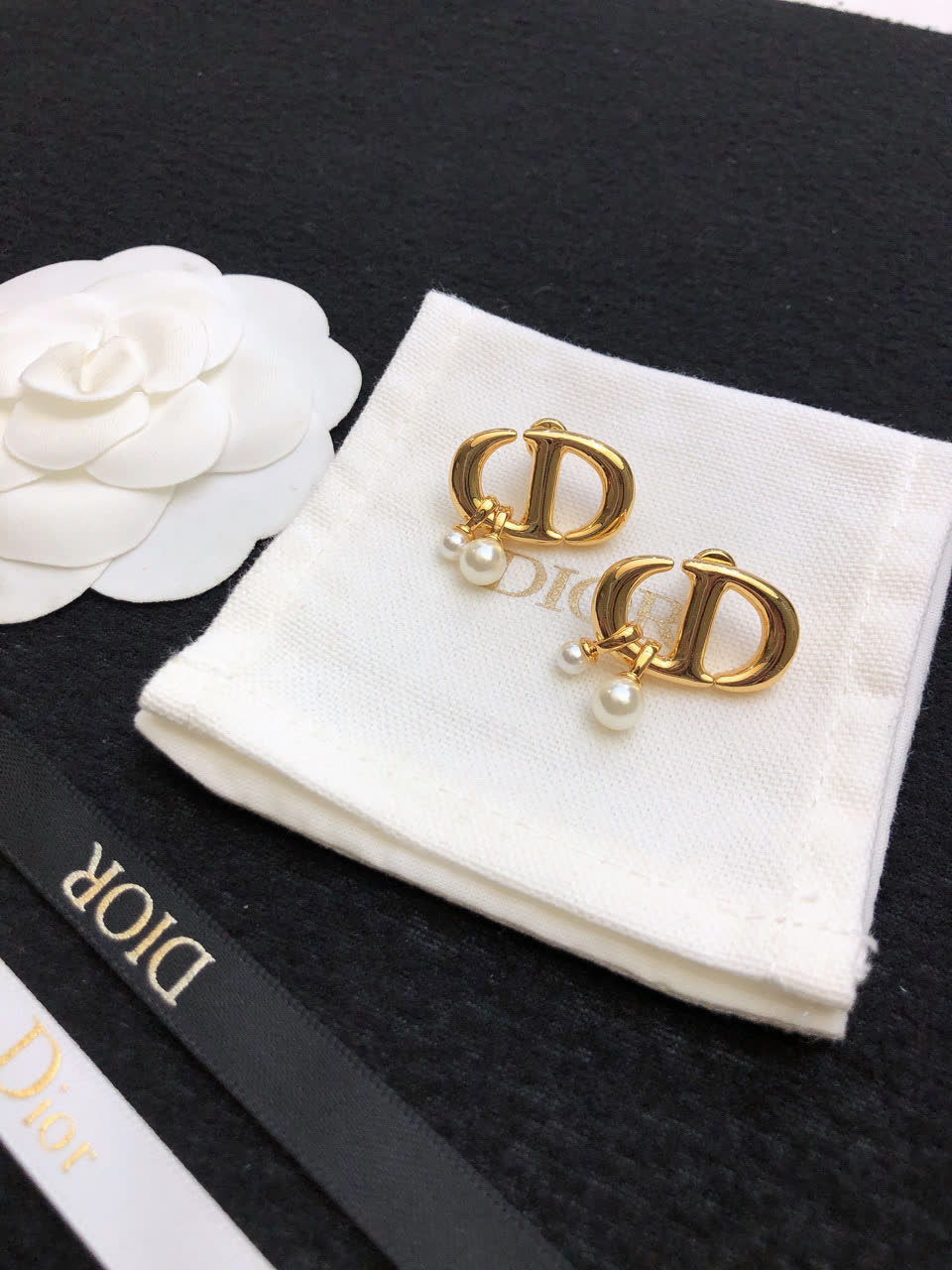Christian Dior Gold-Tone Pearl Earrings