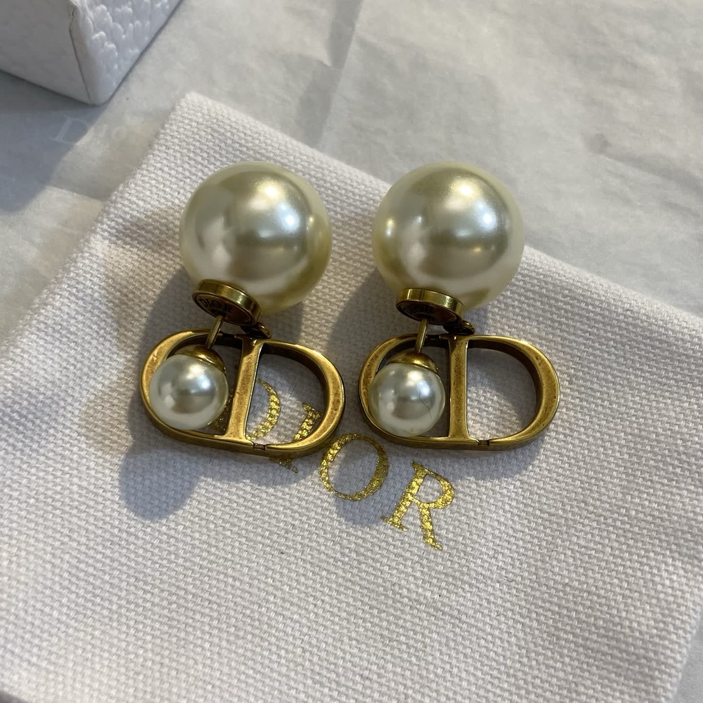 Dior Gold Tone Pearl Earrings Dior Gold Tone Pearl Earrings