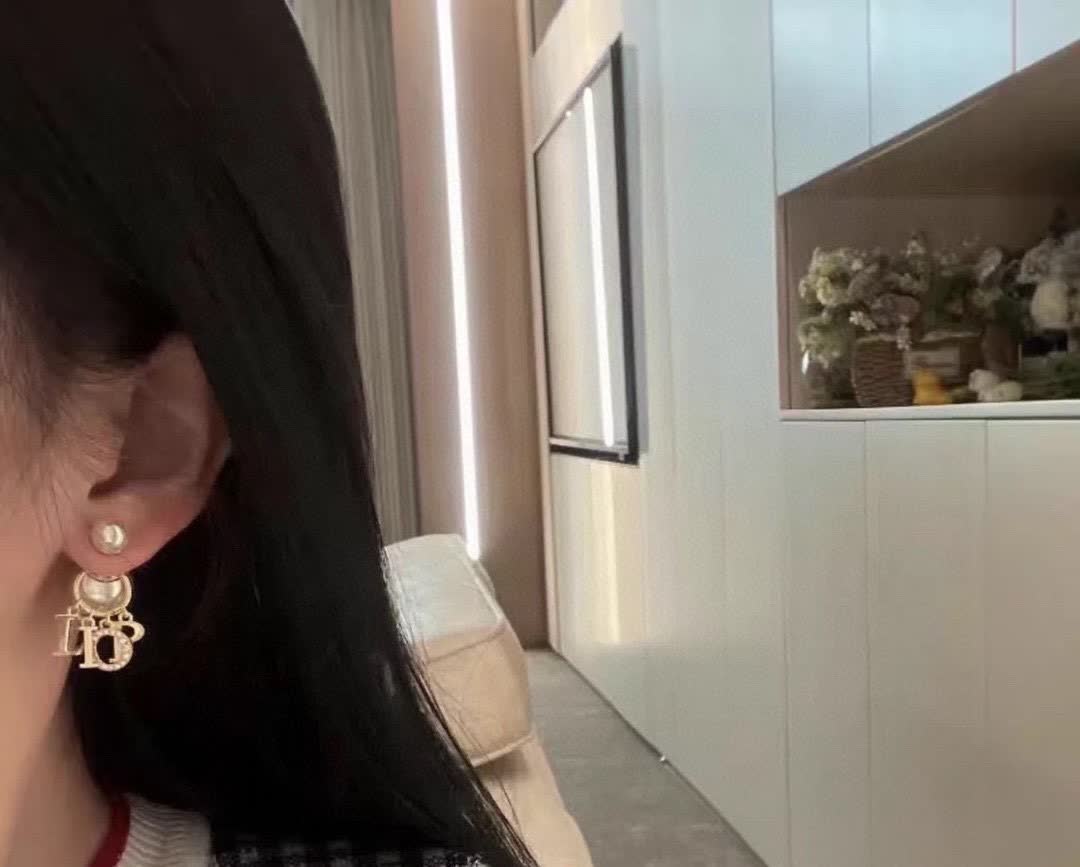 Dior Double Pearl Earrings
