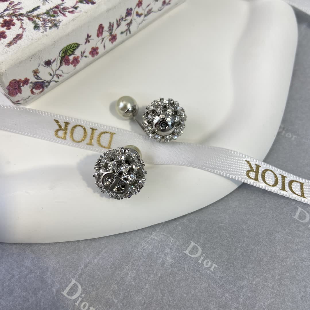 Dior Gold Tone Pearl Stud Earrings