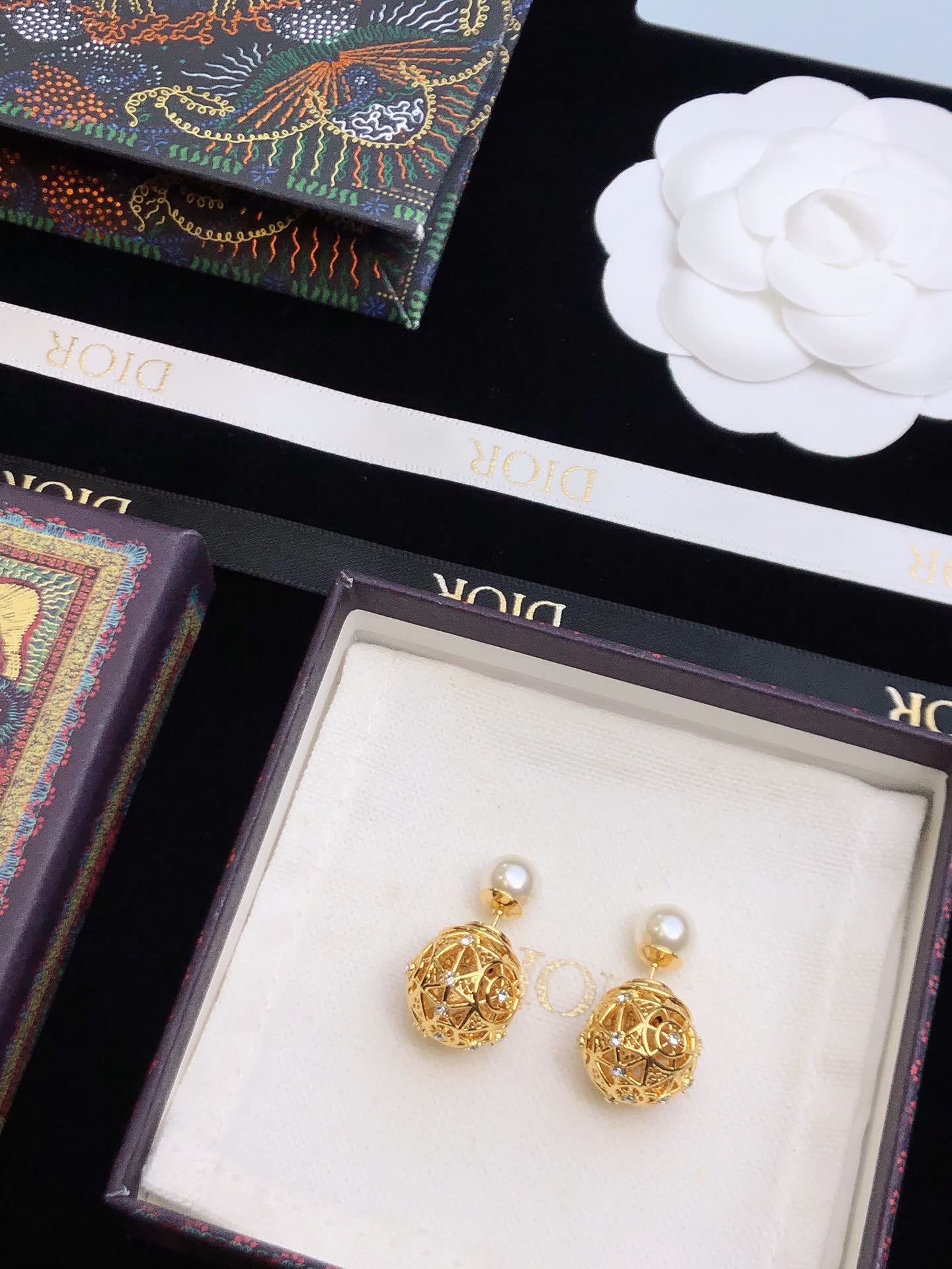 Dior Gold-Tone Filigree Pearl Earrings Dior Gold-Tone Filigree Pearl Earrings
