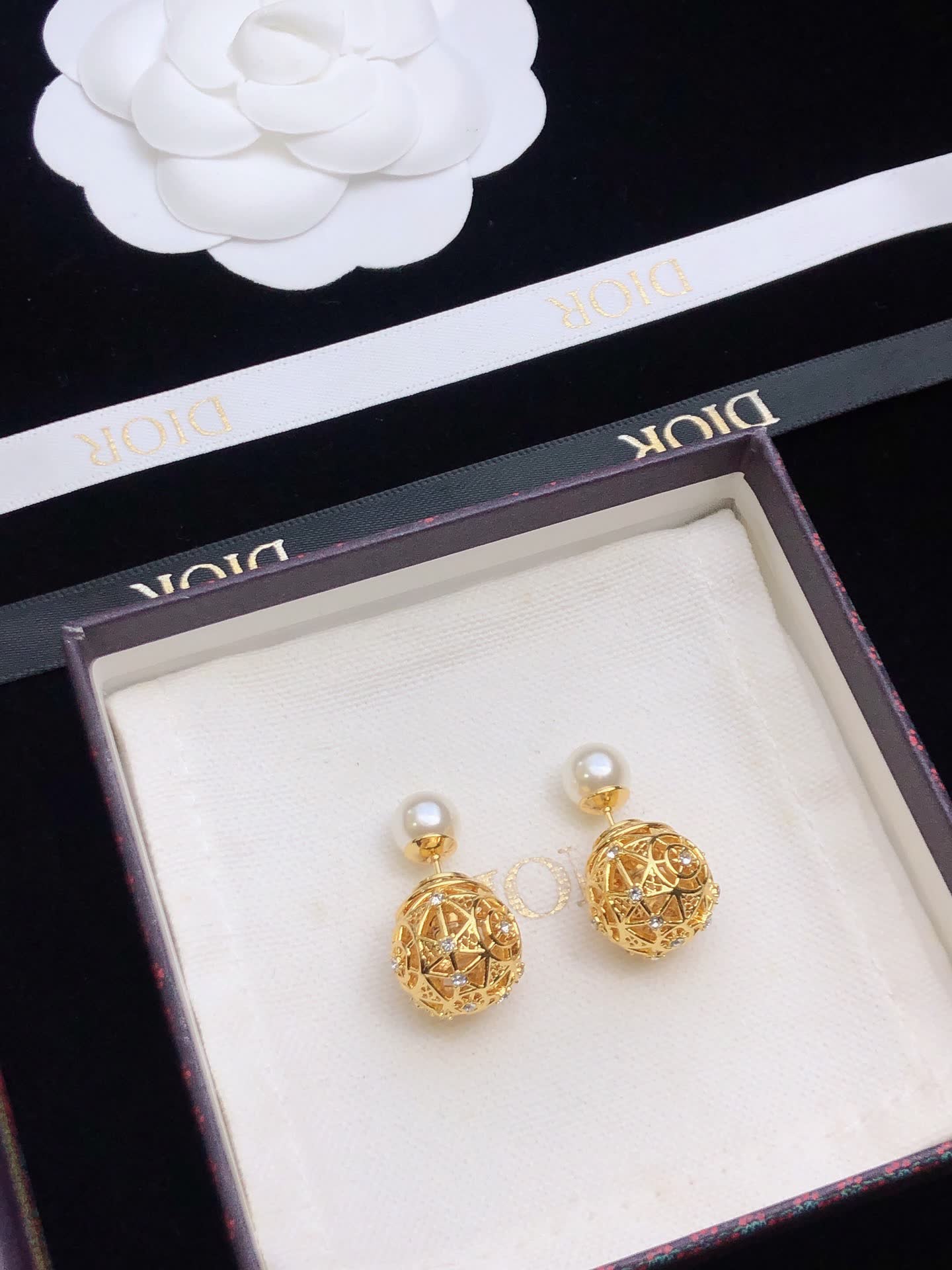 Dior Gold-Tone Filigree Pearl Earrings