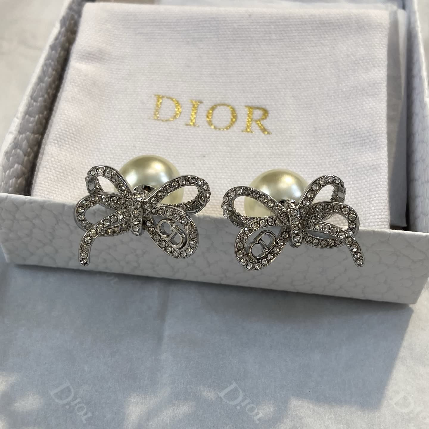 Dior Crystal Bow Pearl Stud Earrings Dior Crystal Bow Pearl Stud Earrings