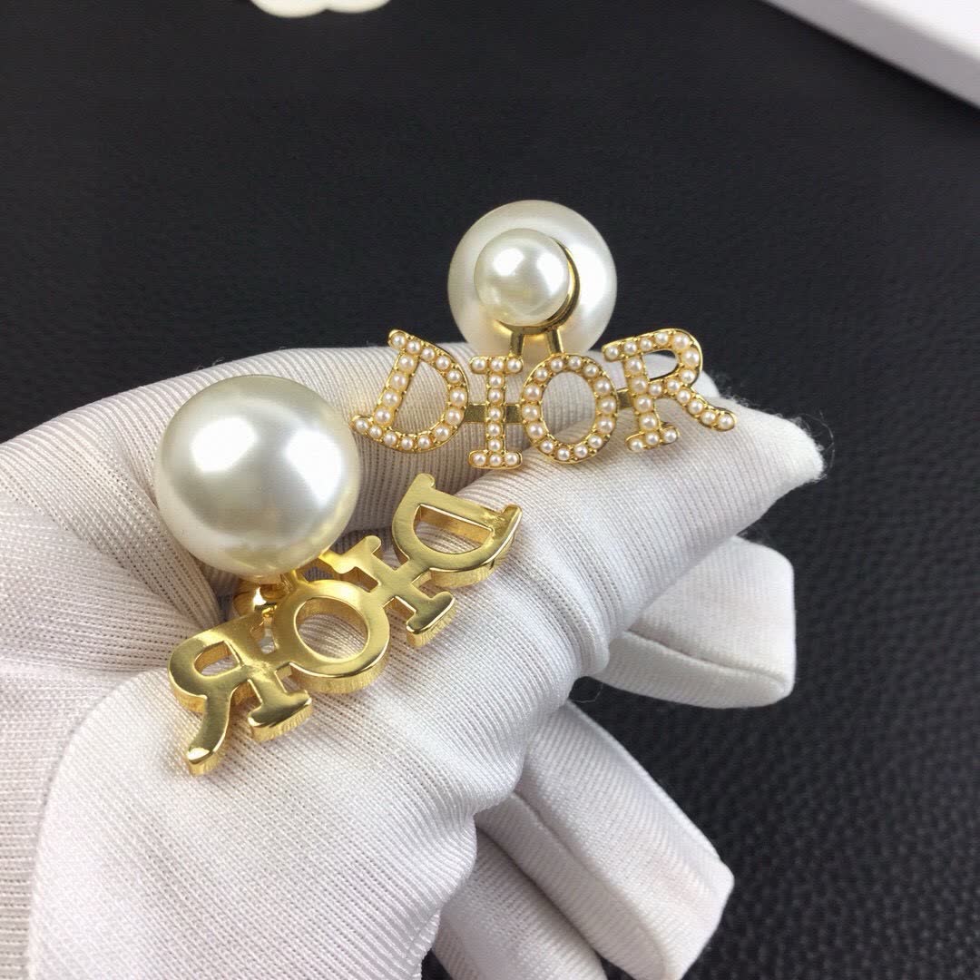 Dior Pearl Stud Earrings
