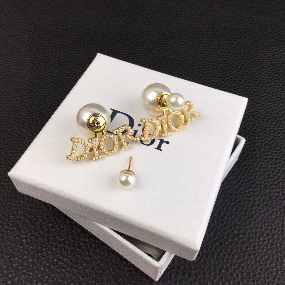 Dior Pearl Stud Earrings