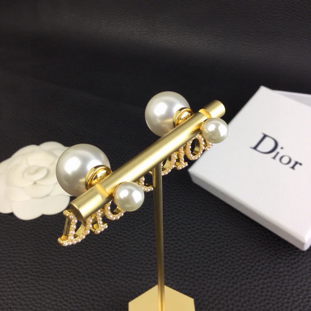 Dior Pearl Stud Earrings
