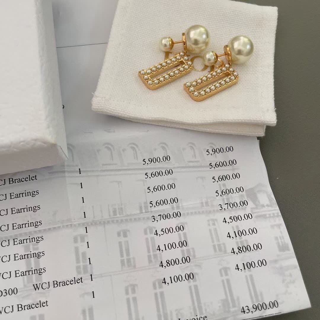 Dior Elegant Gold Pearl Drop Earrings