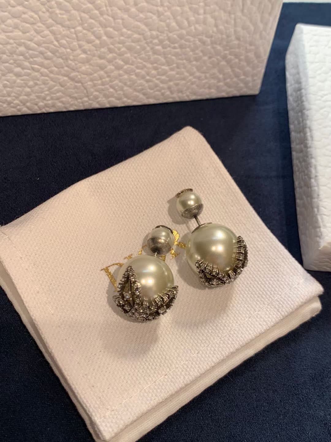 Dior Pearl Earrings