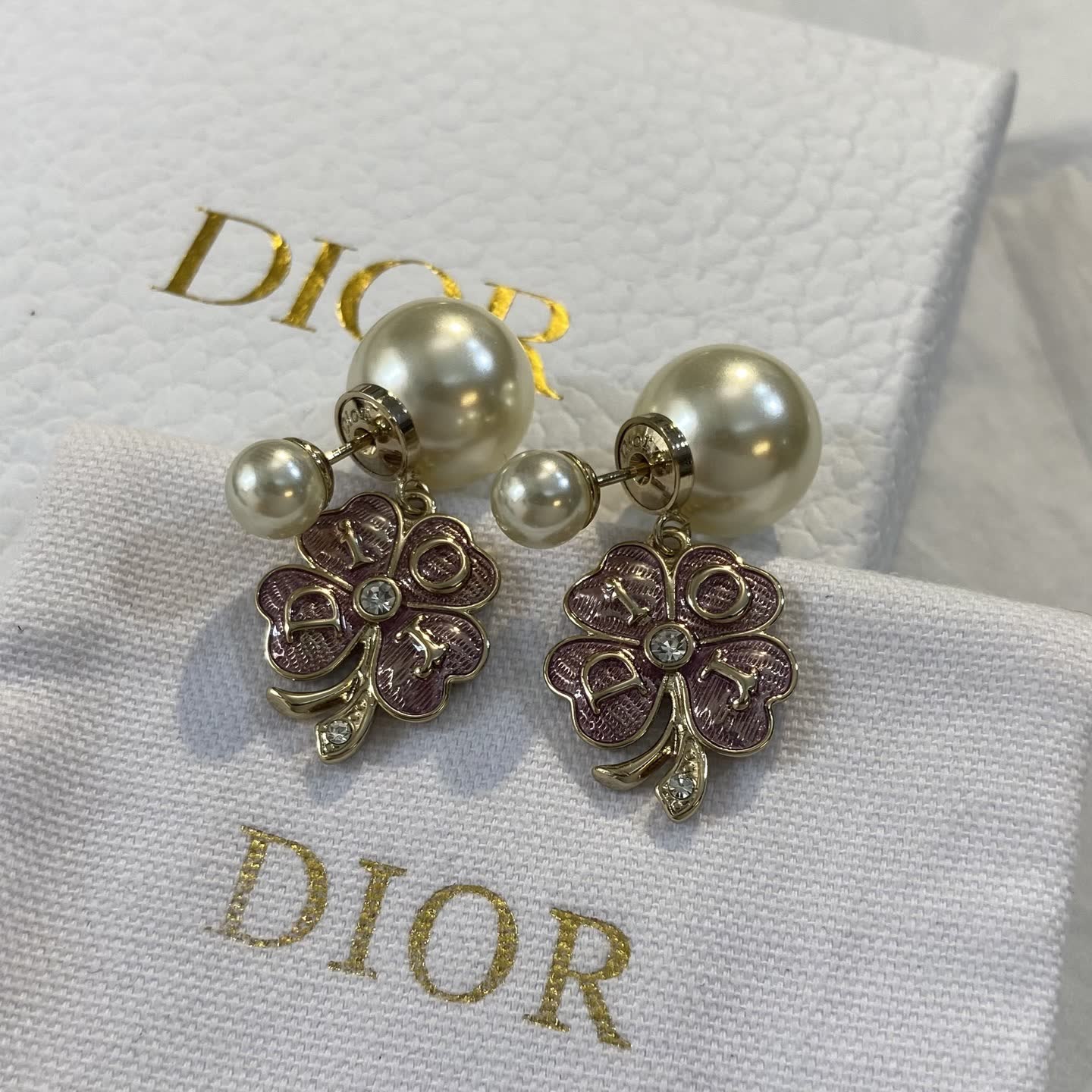 Dior Pearl Clover Earrings Dior Pearl Clover Earrings