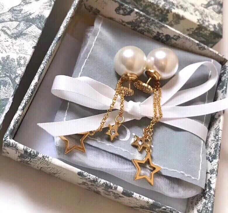 Dior Elegant Pearl and Star Earrings
