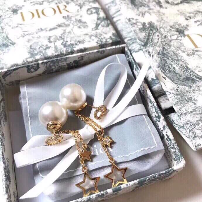 Dior Elegant Pearl and Star Earrings