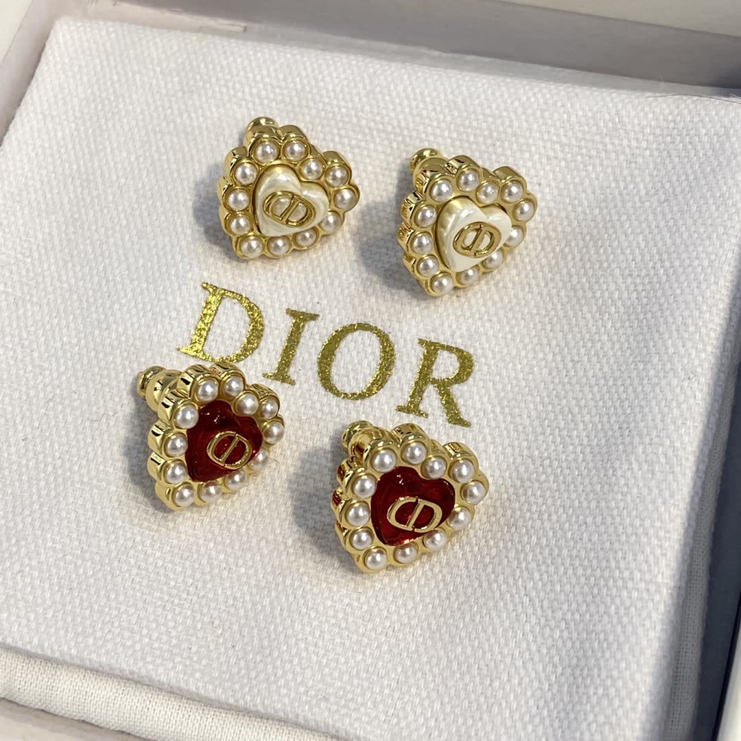 Dior Gold Heart Stud Earrings Dior Gold Heart Stud Earrings