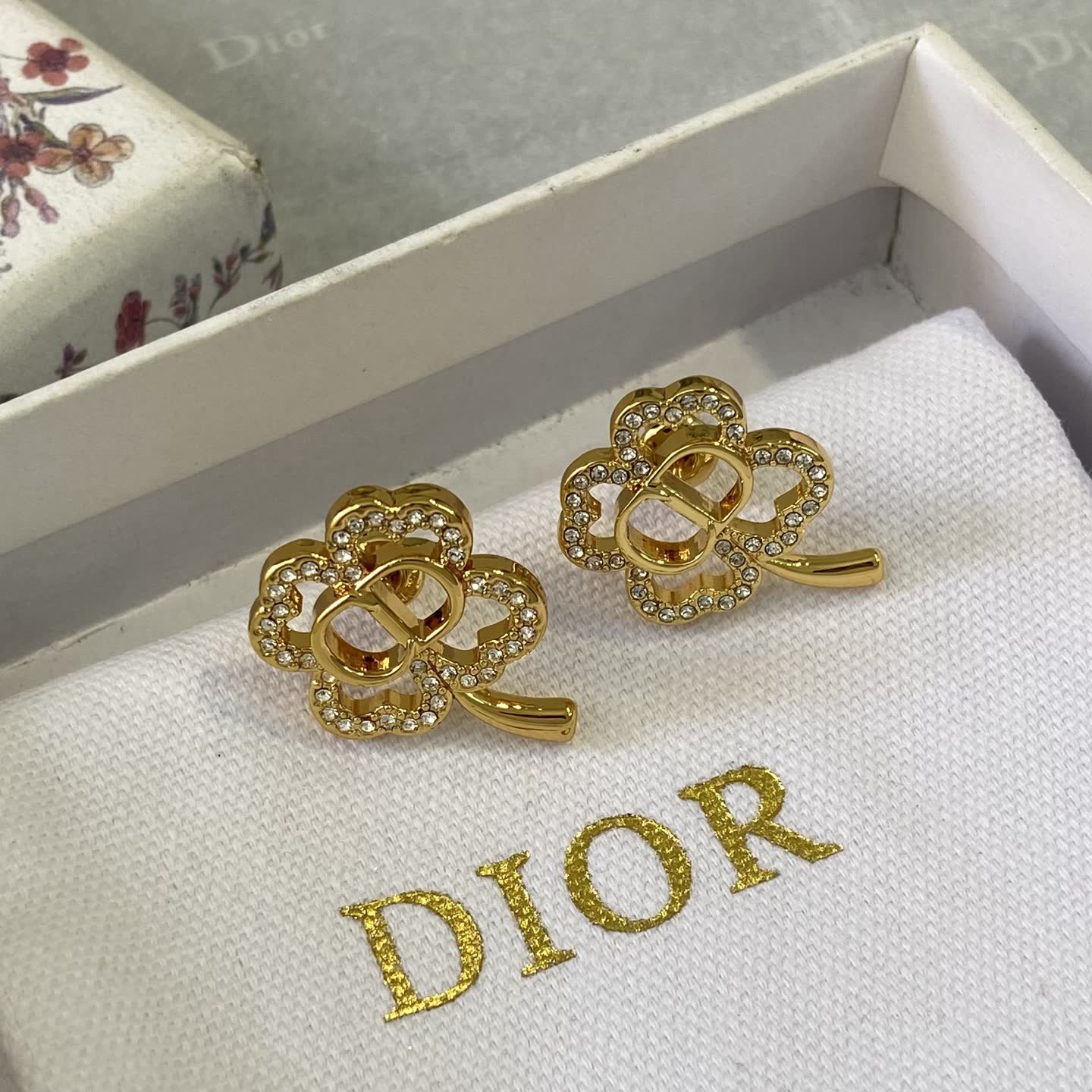 Van Cleef & Arpels Gold-Tone Crystal Clover Stud Earrings Van Cleef & Arpels Gold-Tone Crystal Clover Stud Earrings