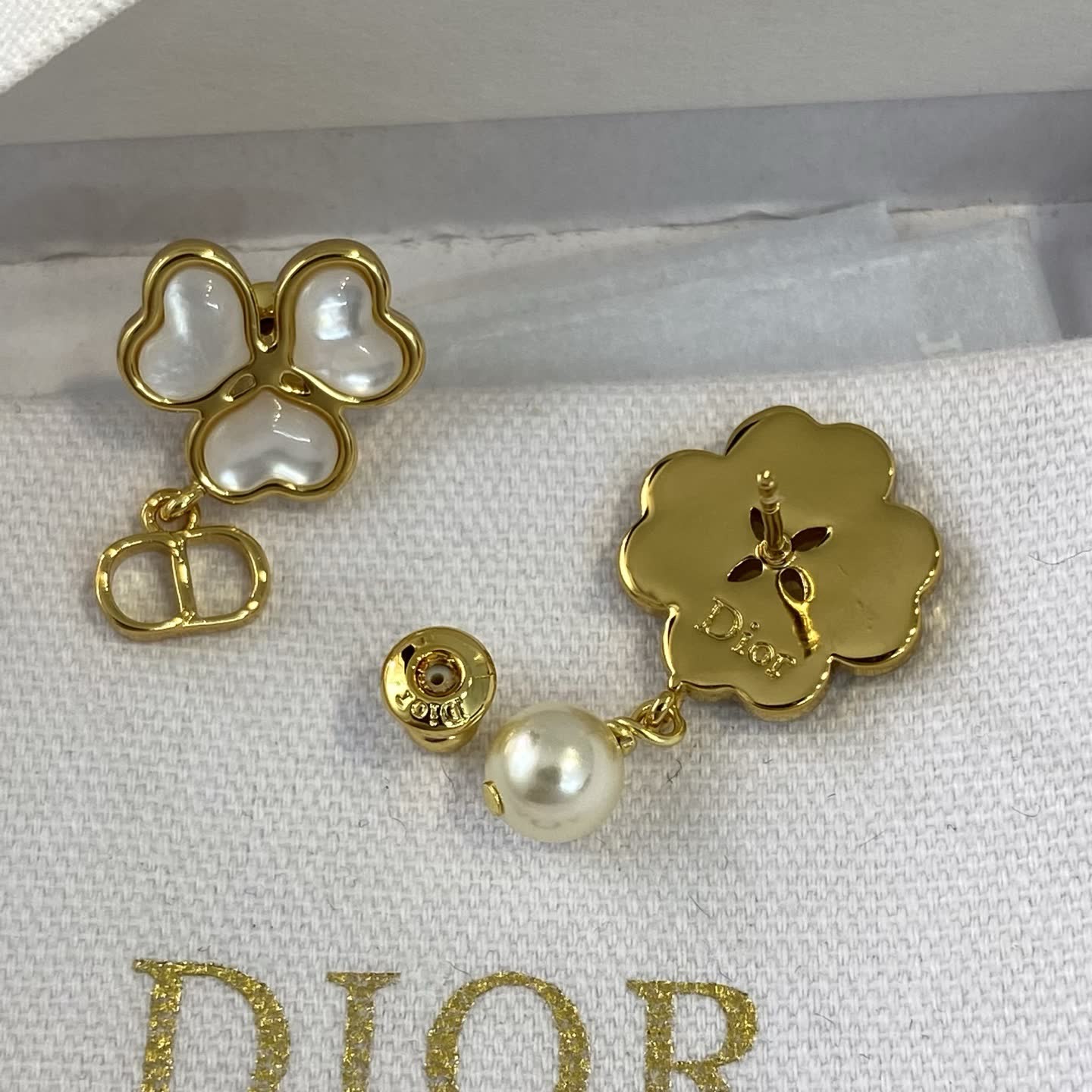 Van Cleef & Arpels Gold Clover Pearl Drop Earrings