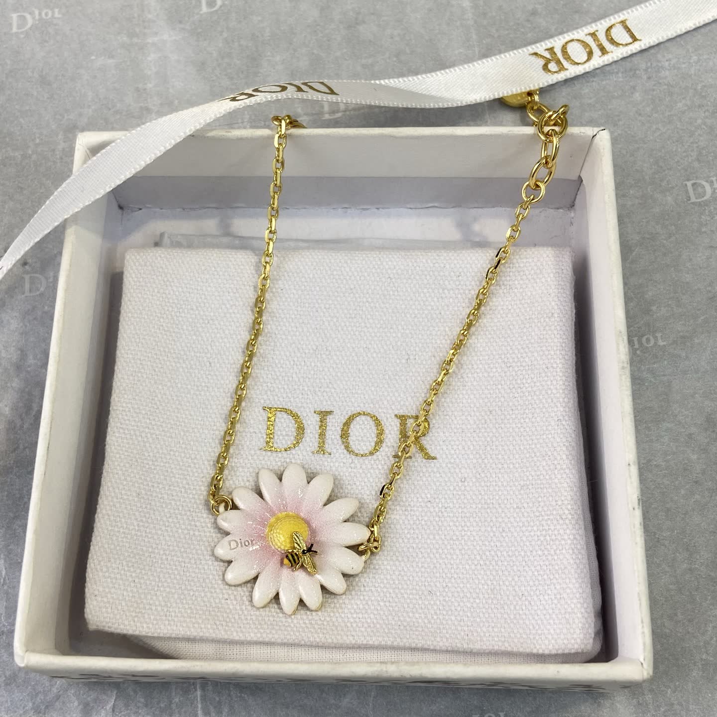 Dior Earrings - Daisy with Bee