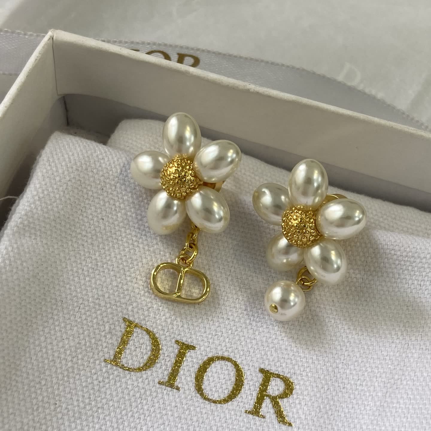 Dior Gold Flower Pearl Earrings