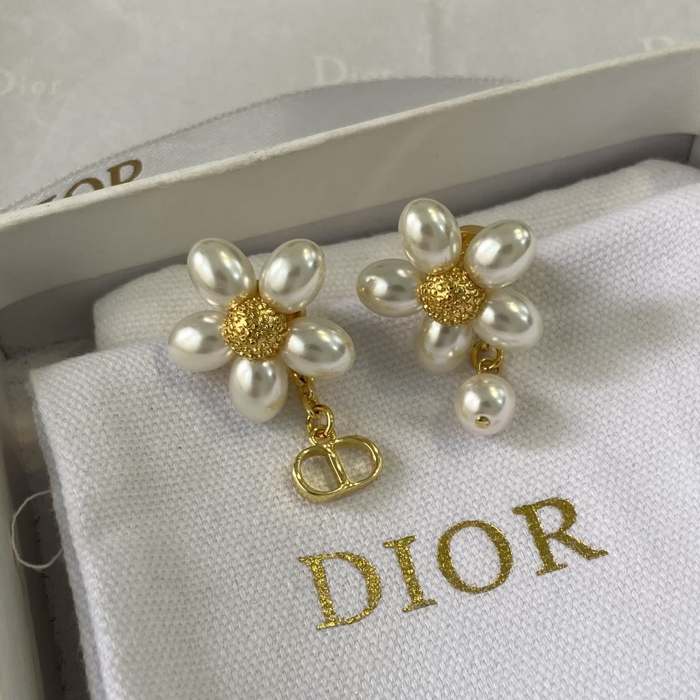 Dior Gold Flower Pearl Earrings