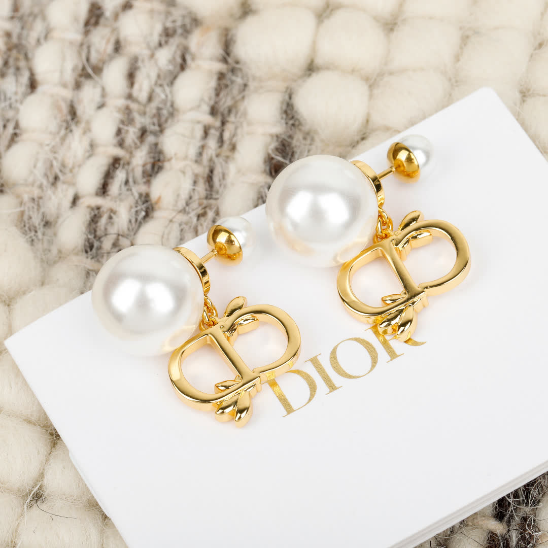 Dior Gold Tone Pearl Stud Earrings
