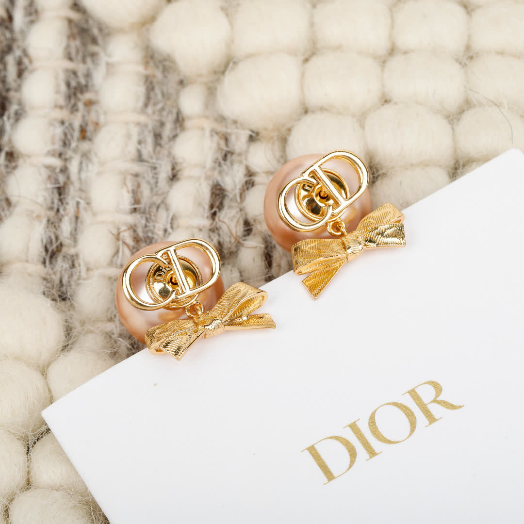 Dior Pearl Stud Earrings