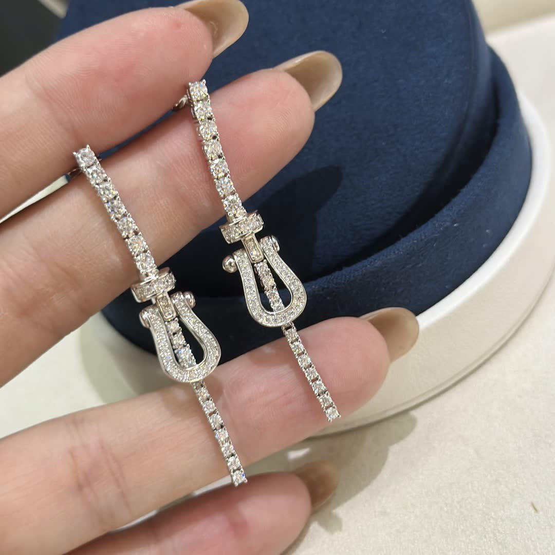 Fred Elegant Silver Earrings with Crystal Accents