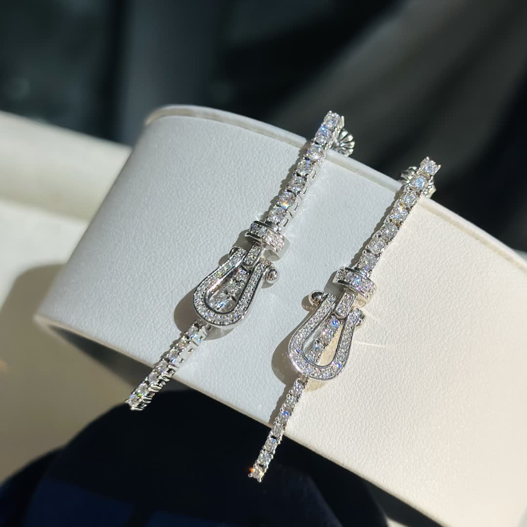 Fred Elegant Silver Earrings with Crystal Accents
