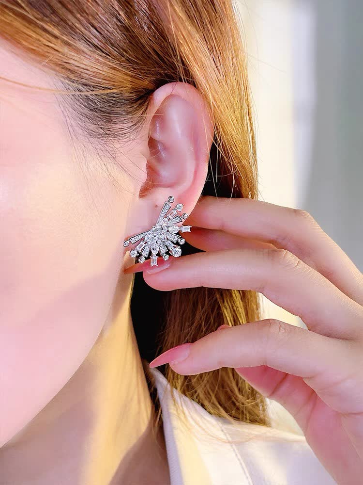 Graff Snowflake Diamond Stud Earrings
