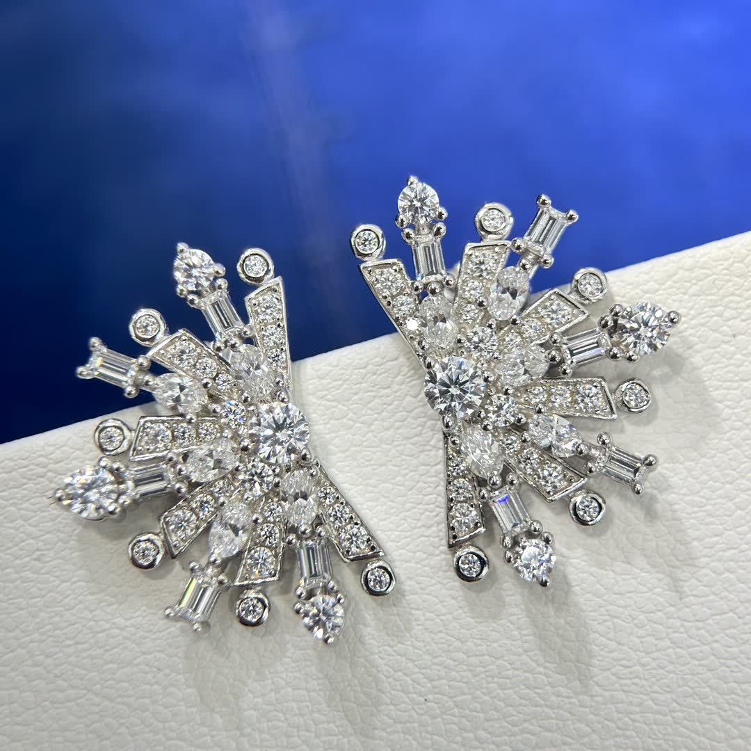 Graff Snowflake Diamond Stud Earrings