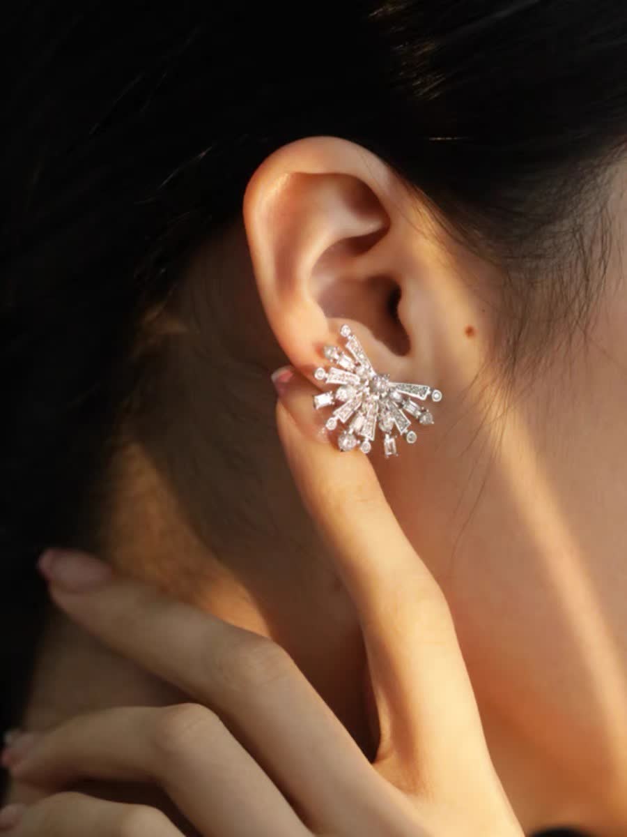 Graff Snowflake Diamond Stud Earrings