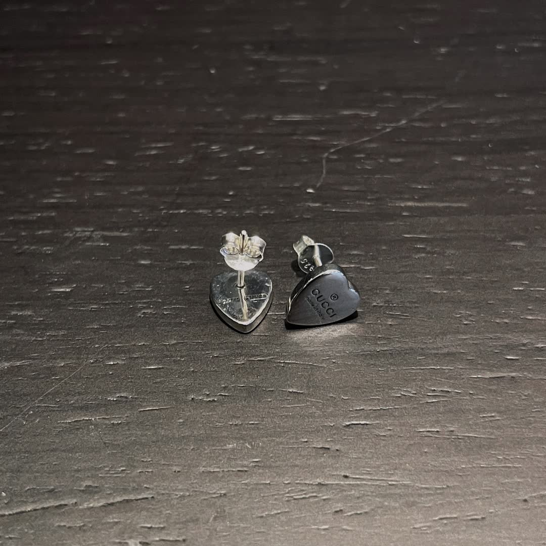 Gucci Silver Heart Stud Earrings-200210