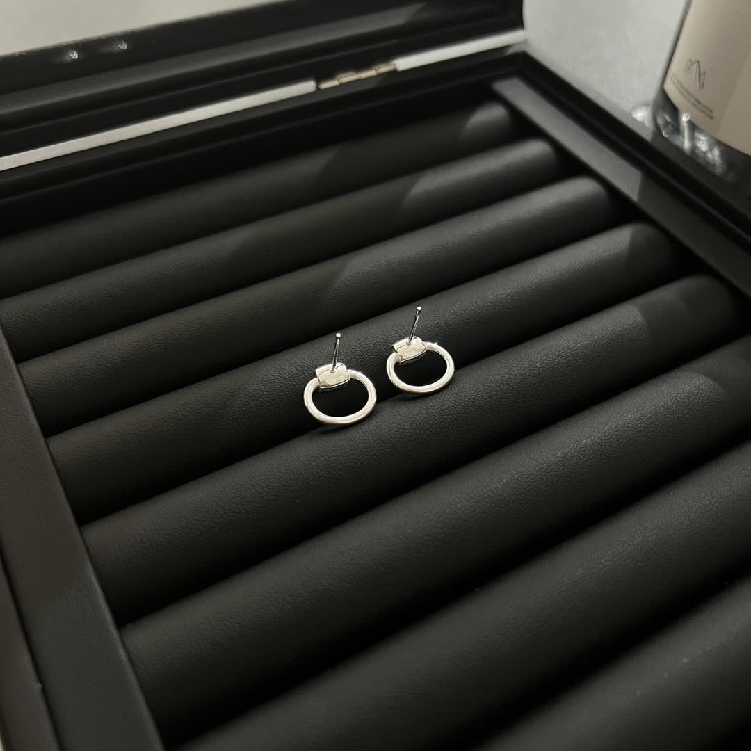 Gucci Silver Hoop Earrings
