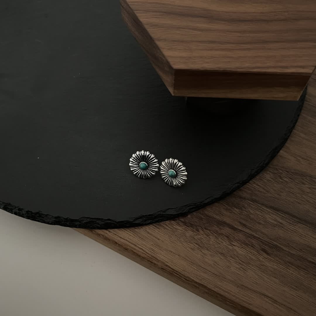 Gucci Silver Flower Stud Earrings with Turquoise