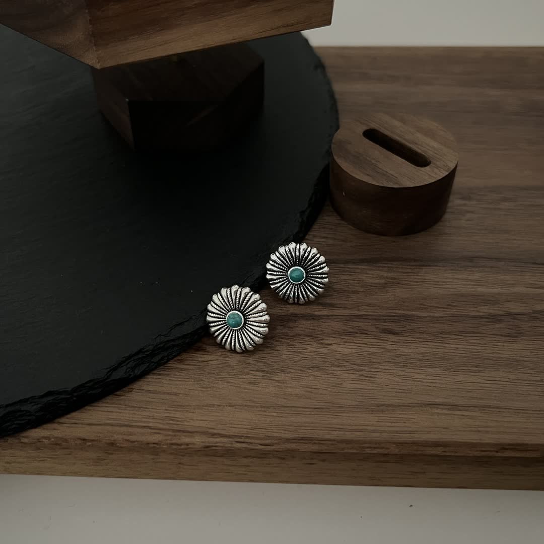Gucci Silver Flower Stud Earrings with Turquoise