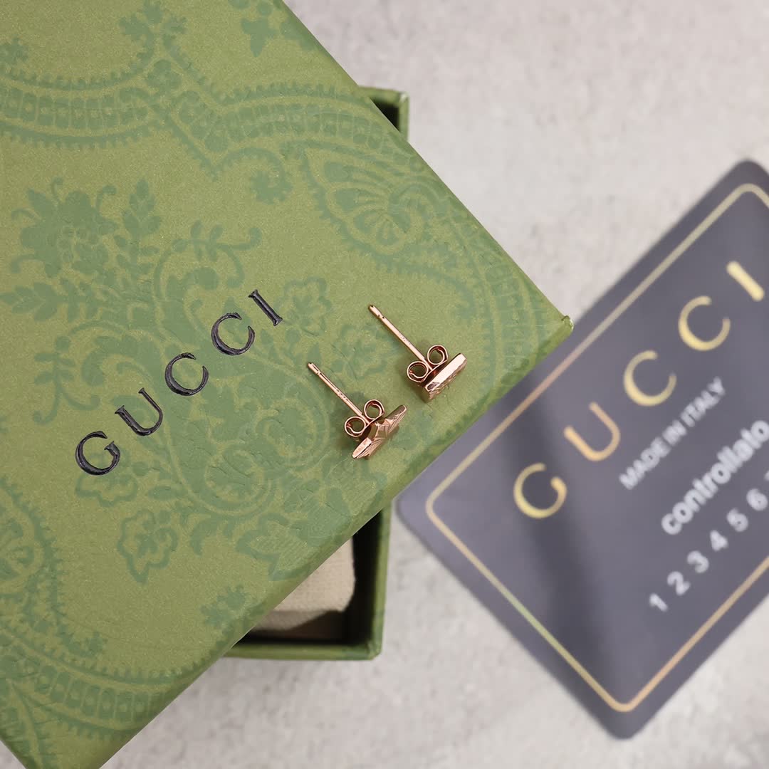 Gucci Star Stud Earrings
