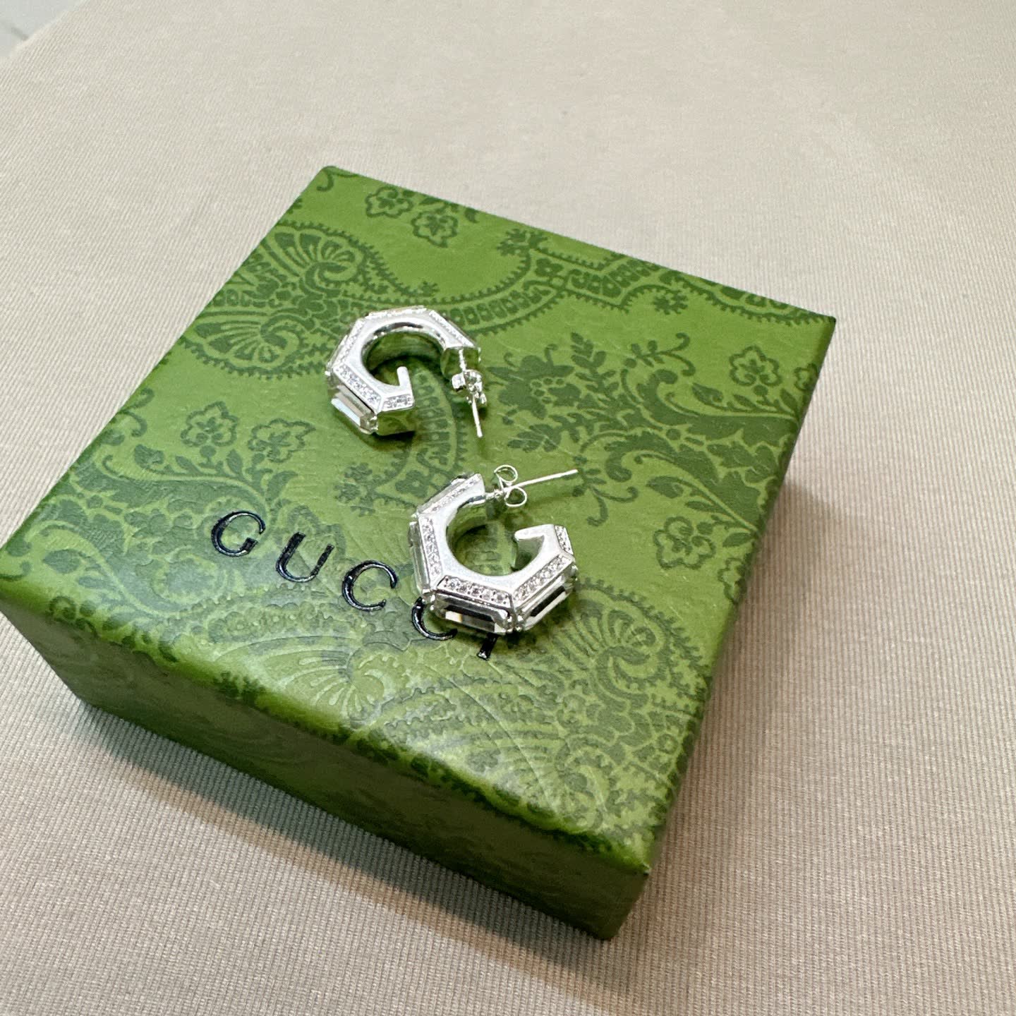 Gucci Silver Hoop Earrings Gucci Silver Hoop Earrings