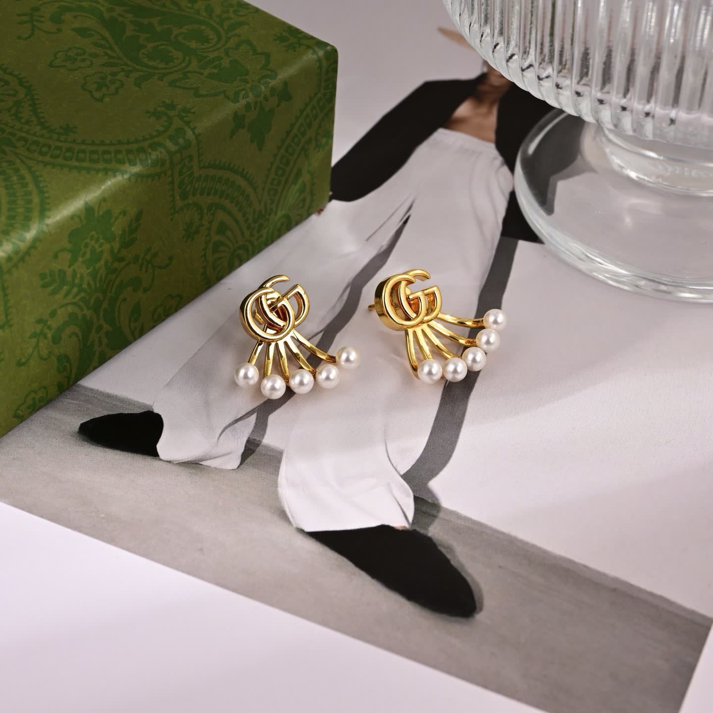 Gucci GG Marmont Series Crystal Fan Earrings
