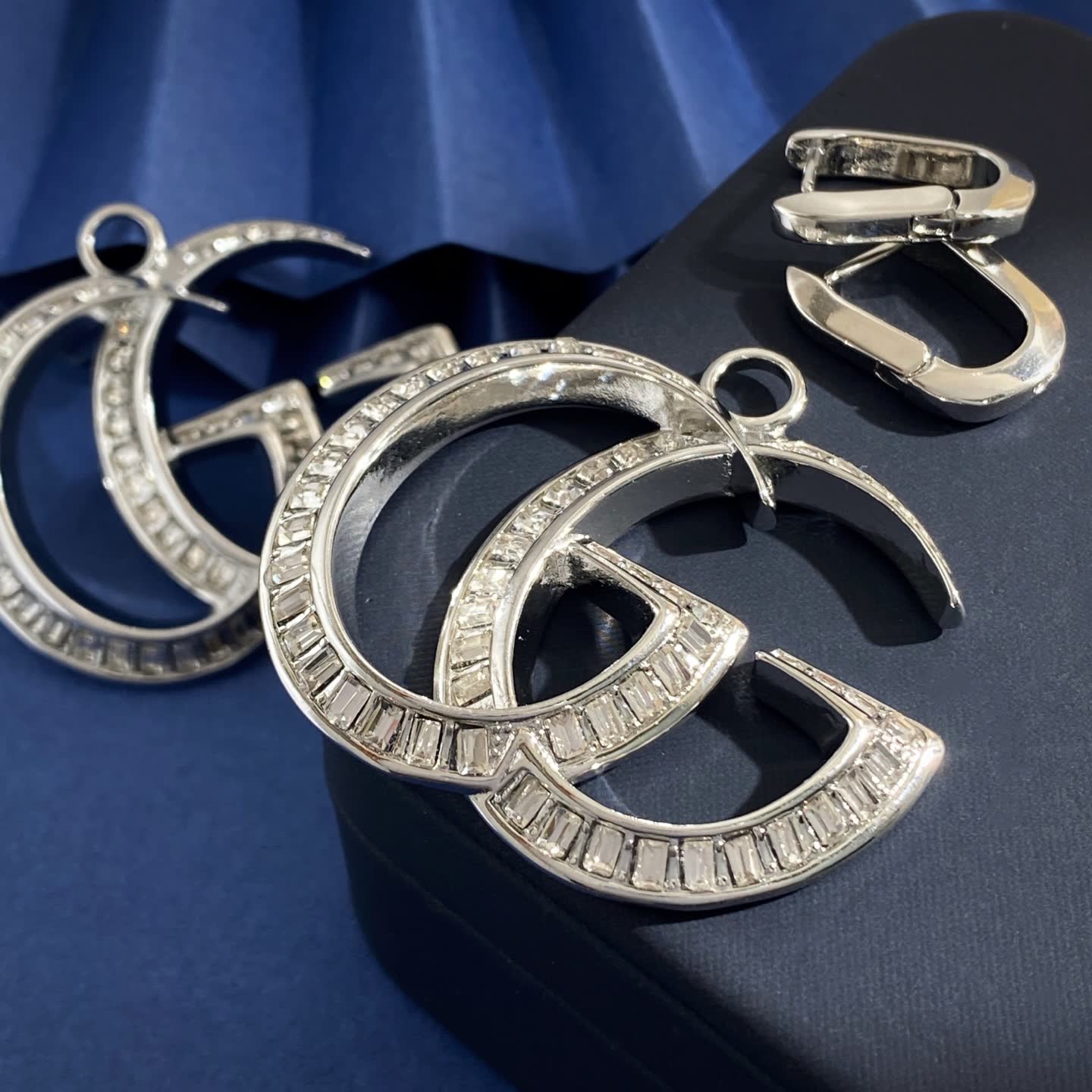Gucci Double G Logo Earrings