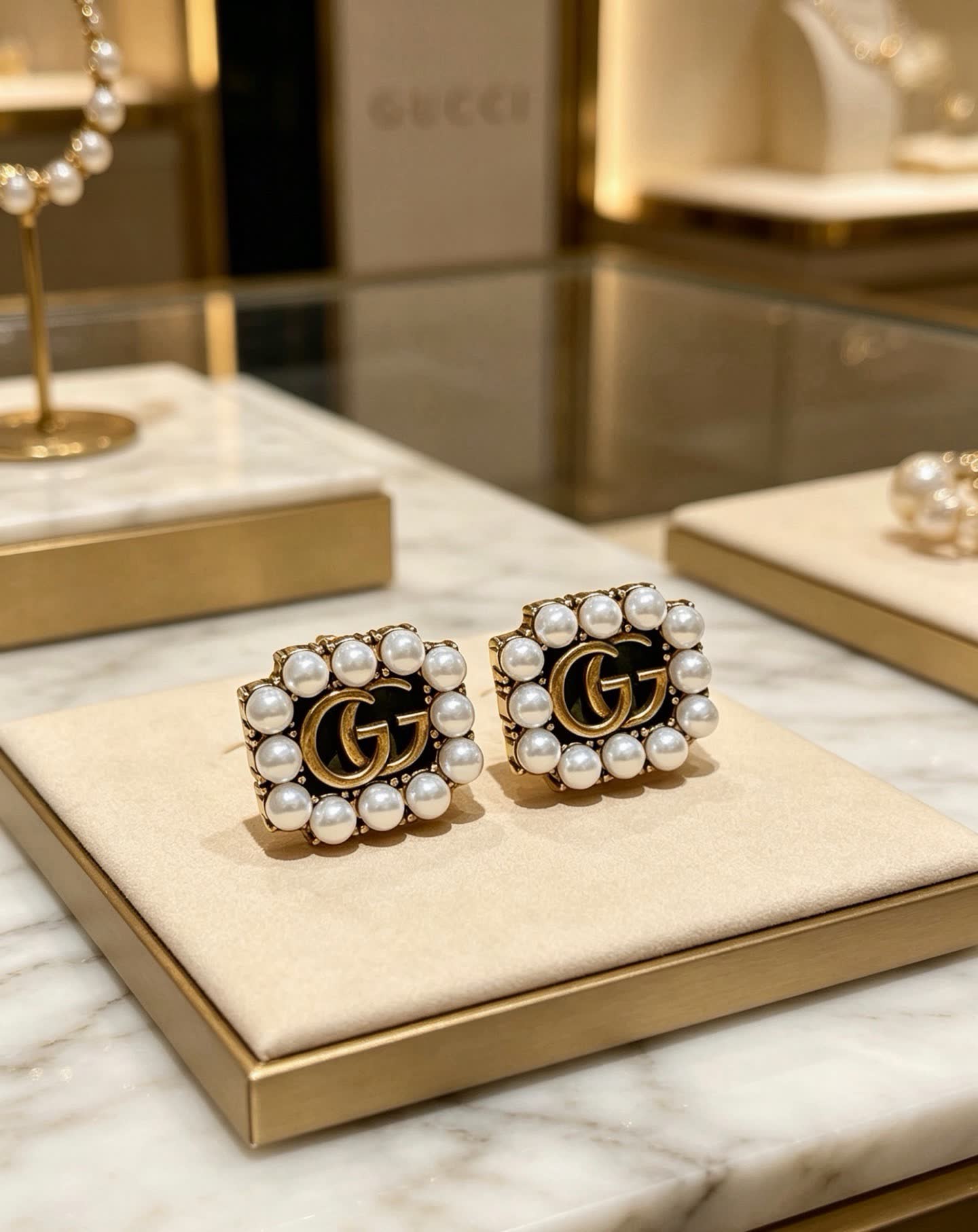 Gucci Pearl Stud Earrings