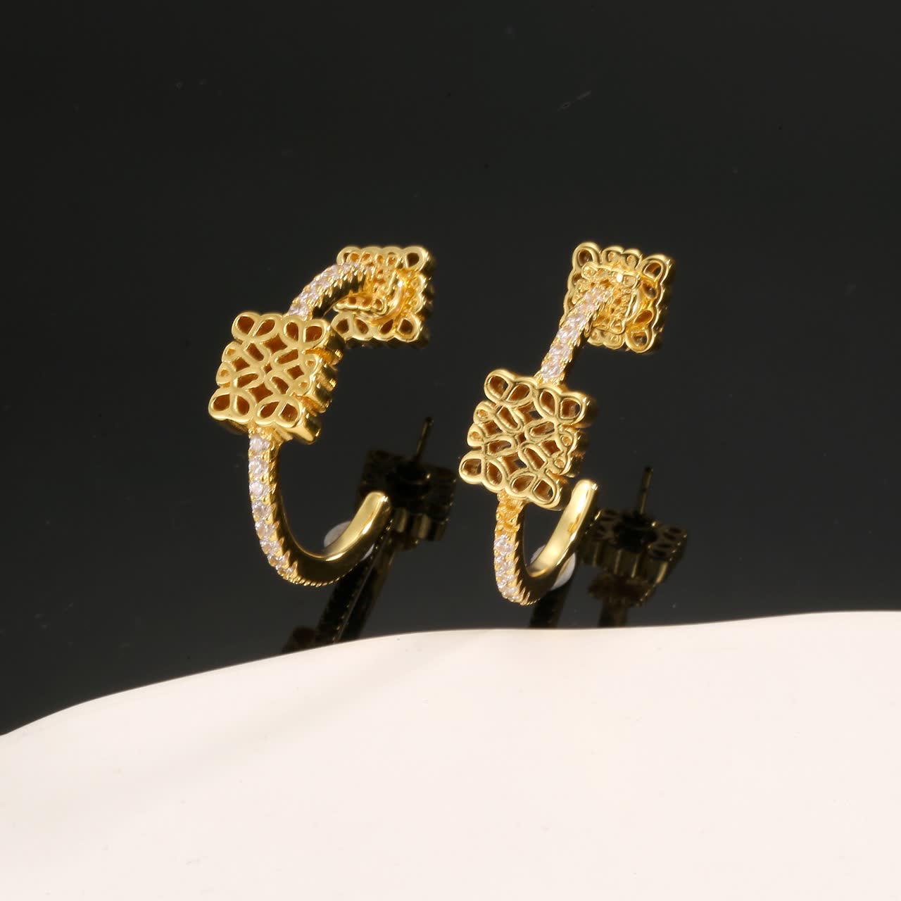 Loewe Gold Lion Head Hoop Earrings