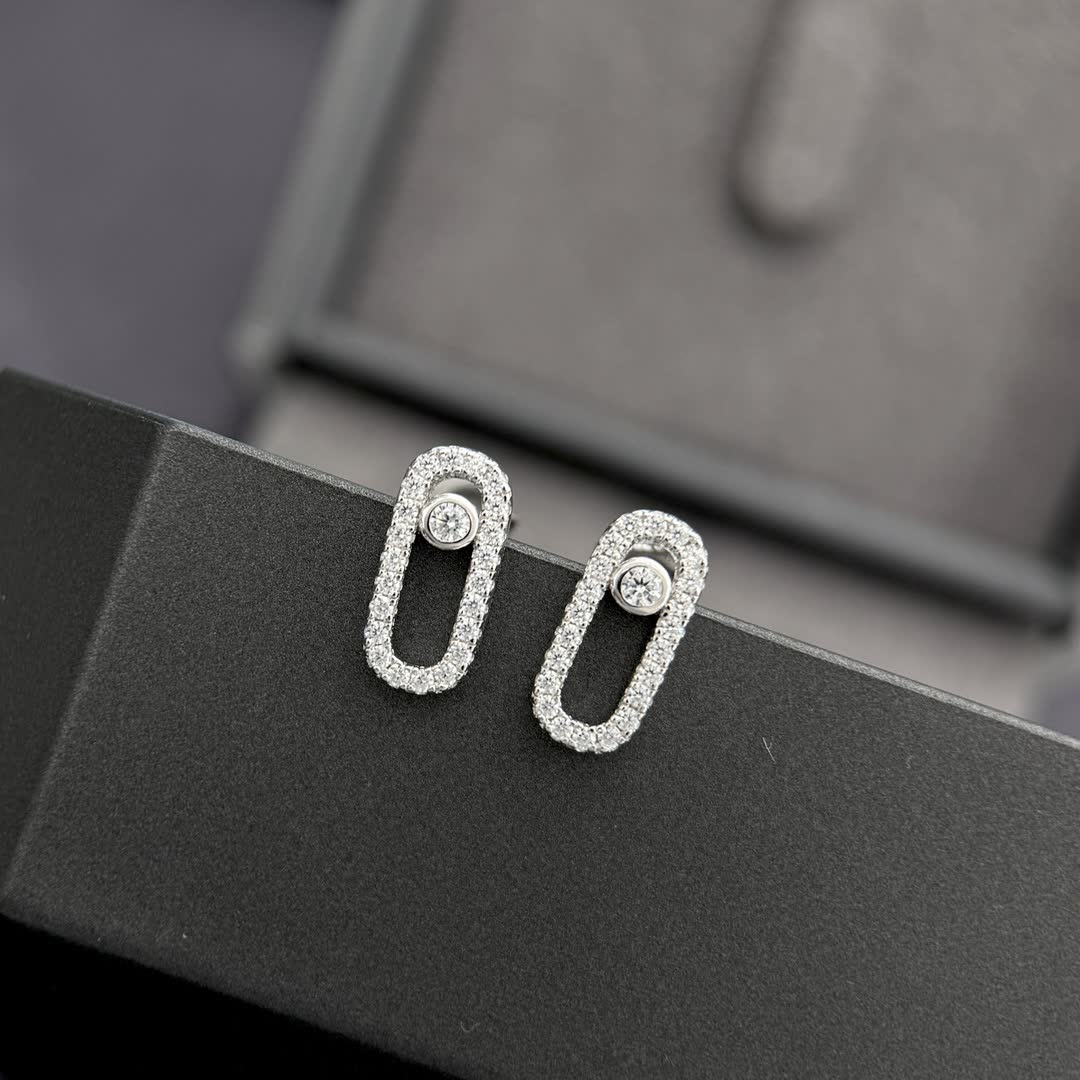 Messika Happy Diamonds Earrings