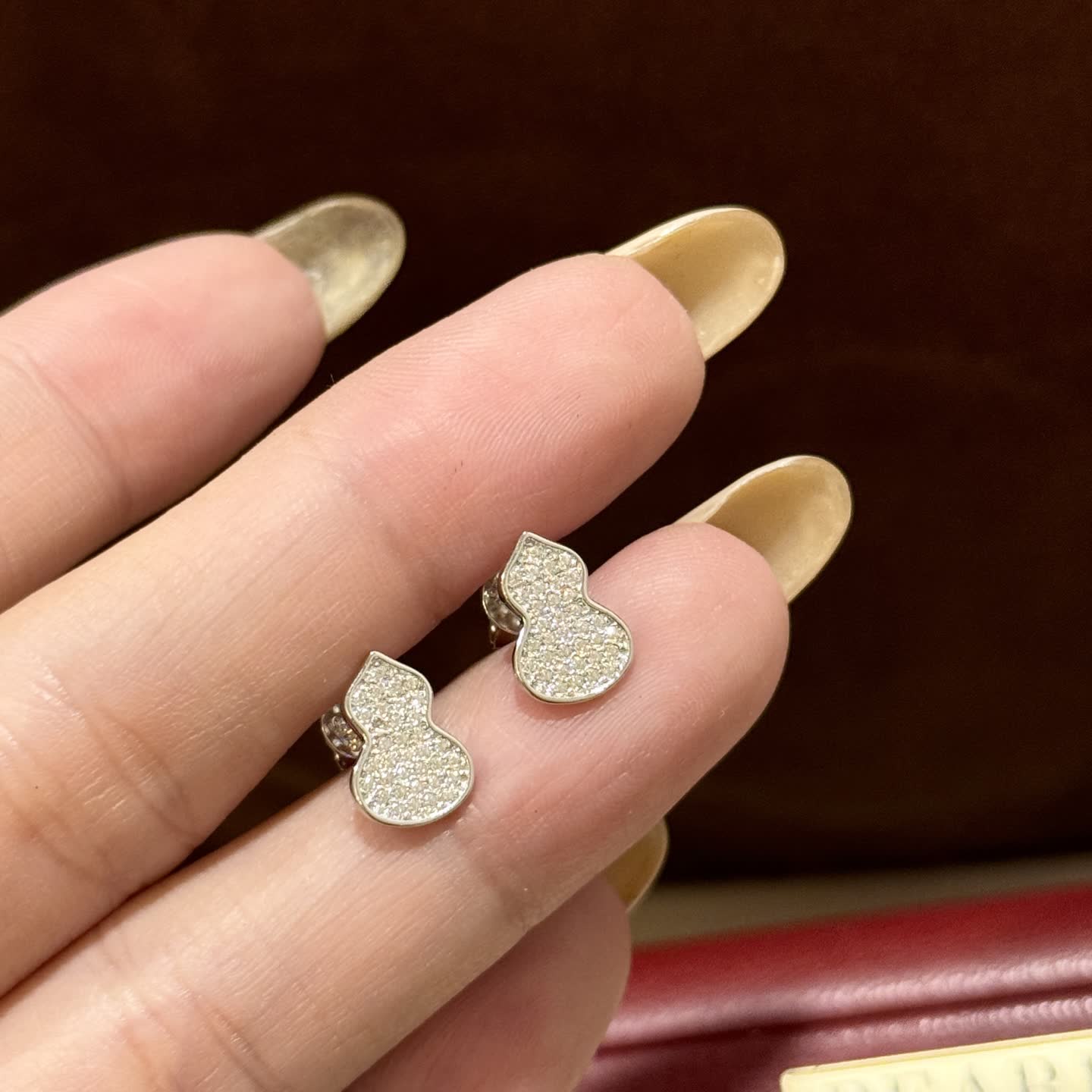 Qeelin Silver Crystal Stud Earrings