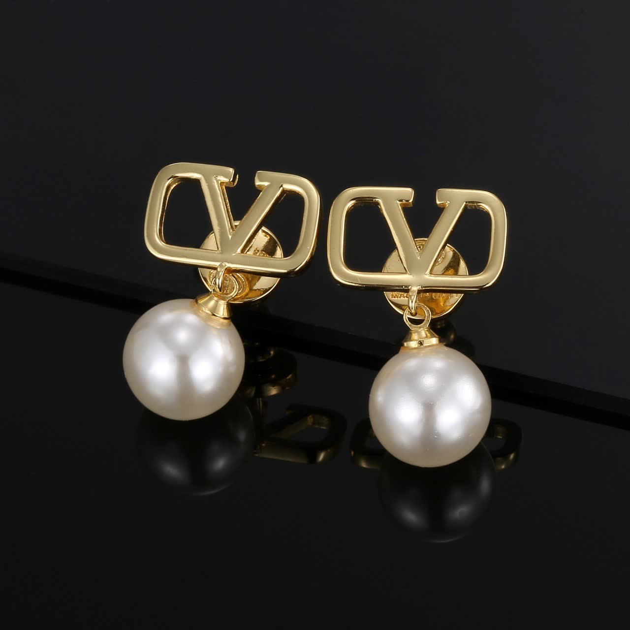 Louis Vuitton Gold 'LV' Logo Pearl Earrings