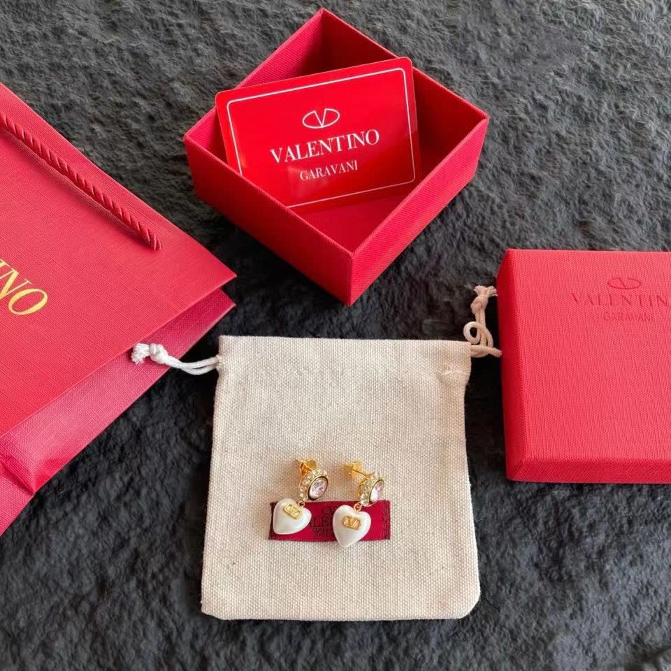 Dior Heart Pearl Earrings and Necklace Set