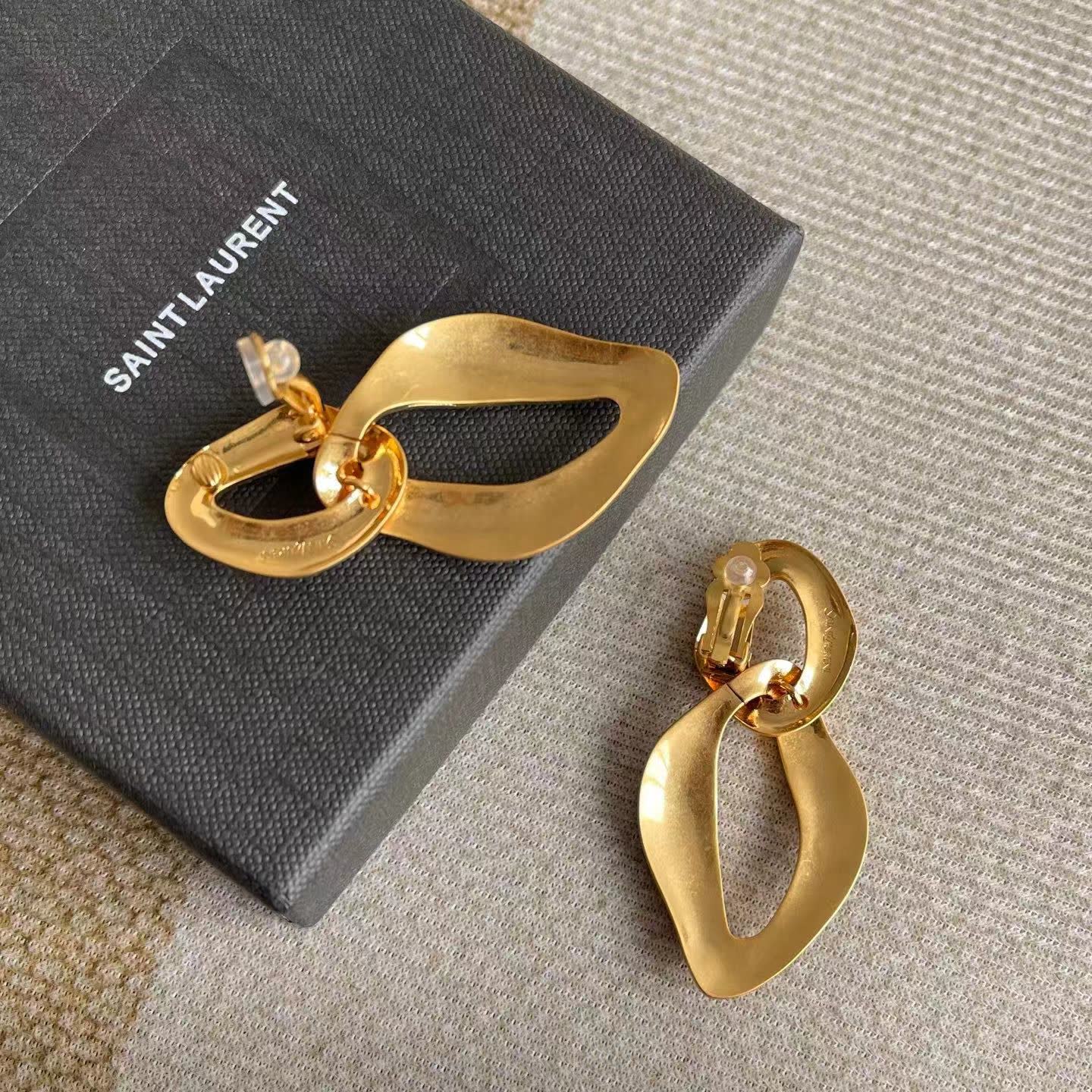 Chanel Earrings - Gold Tone, Interlocking C's Design